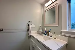 30 Town Hill St, Quincy, MA 02169 - Photo 23