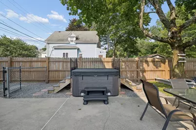 185 Richmond St, New Bedford, MA 02740 - Photo 11