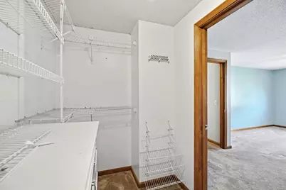 18 Scott Hollow Dr, Holyoke, MA 01040 - Photo 27