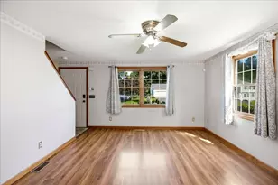 18 Scott Hollow Dr, Holyoke, MA 01040 - Photo 13