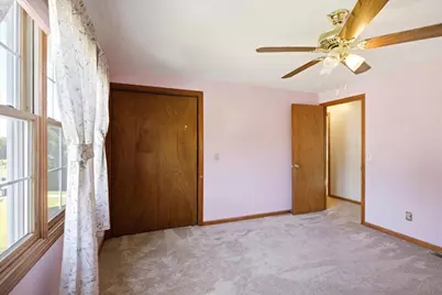 18 Scott Hollow Dr, Holyoke, MA 01040 - Photo 21