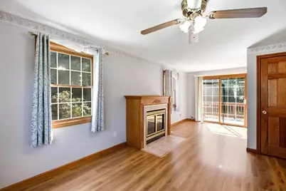 18 Scott Hollow Dr, Holyoke, MA 01040 - Photo 15