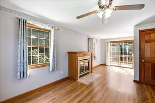 18 Scott Hollow Dr, Holyoke, MA 01040 - Photo 15