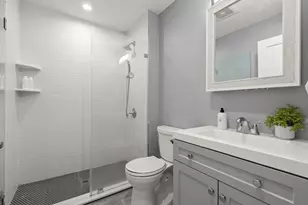 15 Ashland St, Boston, MA 02122 - Photo 13