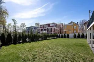 15 Ashland St, Boston, MA 02122 - Photo 21