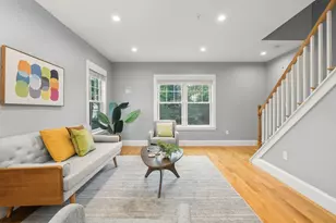 15 Ashland St, Boston, MA 02122 - Photo 5