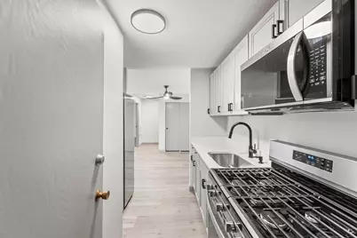 345 Pawtucket Blvd #14, Lowell, MA 01854 - Photo 13