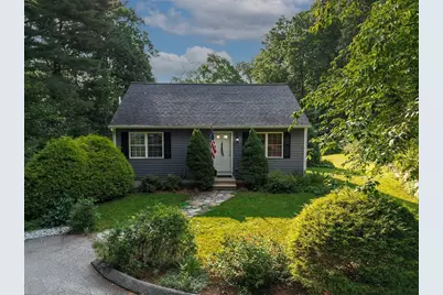 17 Atwater Pl, West Brookfield, MA 01585 - Photo 1