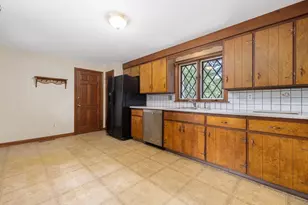 46 Homestead, Attleboro, MA 02703 - Photo 5