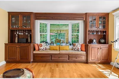 85 Comstock Dr, Wrentham, MA 02093 - Photo 9