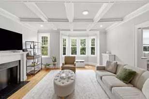 585 Franklin St, Melrose, MA 02176 - Photo 5