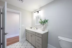 37 Thomas Mann Cir, Norfolk, MA 02056 - Photo 23