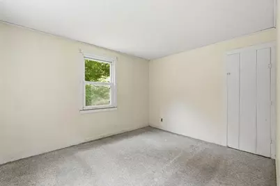 289 Southampton Rd, Holyoke, MA 01040 - Photo 13