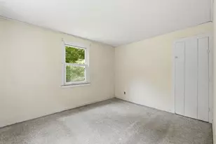 289 Southampton Rd, Holyoke, MA 01040 - Photo 13