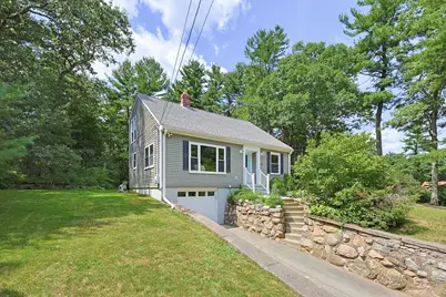 324 Taunton St, Wrentham, MA 02093 - Photo 13