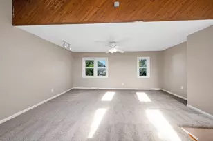 38 Farmland Rd, Lowell, MA 01850 - Photo 21
