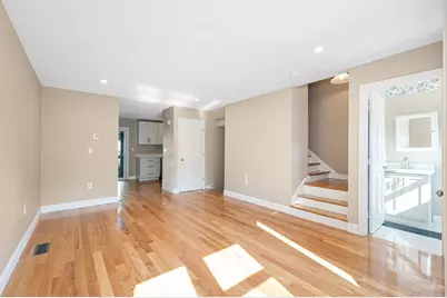 38 Farmland Rd #C, Lowell, MA 01850 - Photo 3