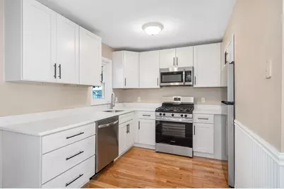 38 Farmland Rd #C, Lowell, MA 01850 - Photo 9