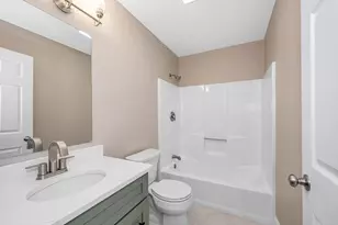 38 Farmland Rd, Lowell, MA 01850 - Photo 17