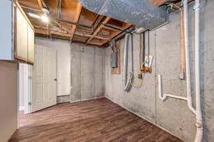 38 Farmland Rd, Lowell, MA 01850 - Photo 27