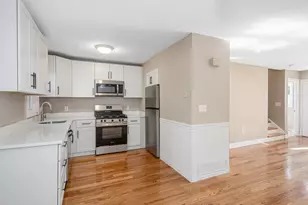 38 Farmland Rd, Lowell, MA 01850 - Photo 7