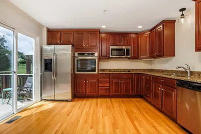 33 Freedom Cir #33, Pembroke, MA 02359 - Photo 11