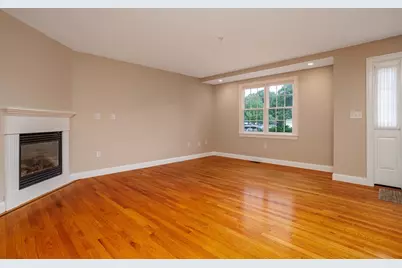 33 Freedom Cir #33, Pembroke, MA 02359 - Photo 5