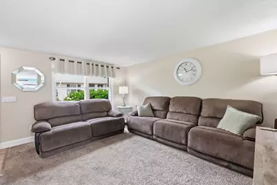 86 Corey Colonial #86, Agawam, MA 01001 - Photo 5