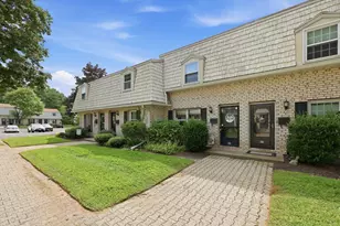 86 Corey Colonial, Agawam, MA 01001 - Photo 3