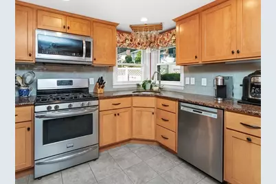 39 Smart Street, Waltham, MA 02451 - Photo 5