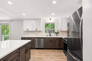 11 Groton Rd, Tyngsborough, MA 01879 - Photo 3