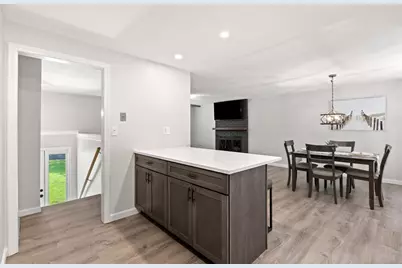 11 Groton Rd, Tyngsborough, MA 01879 - Photo 7