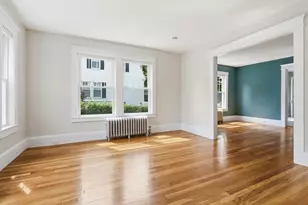 34 Daniels St, Lowell, MA 01852 - Photo 7
