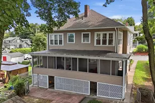 34 Daniels St, Lowell, MA 01852 - Photo 3
