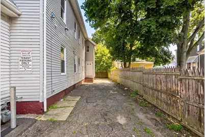 10 Brook St, Brockton, MA 02301 - Photo 33