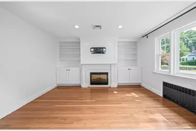 35 Malden St, Quincy, MA 02169 - Photo 11