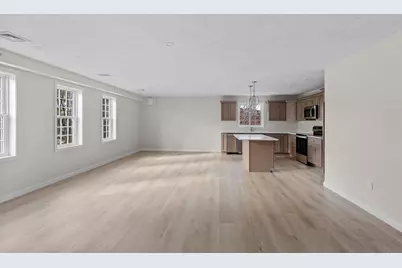 393 Court St #Unit 7, Plymouth, MA 02360 - Photo 9