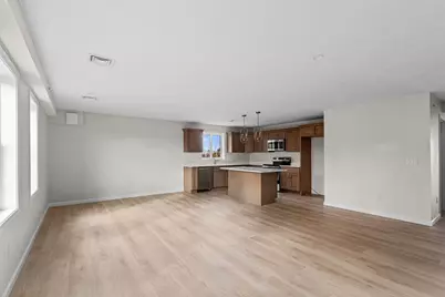 393 Court St #Unit 7, Plymouth, MA 02360 - Photo 5