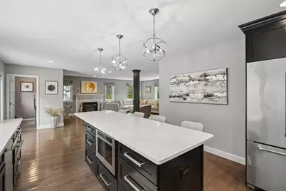 4 Waldingfield Ln, Peabody, MA 01960 - Photo 9