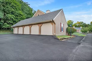 28 Essex Green Ln, Peabody, MA 01960 - Photo 35