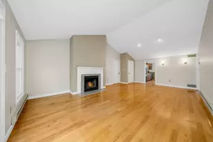 28 Essex Green Ln, Peabody, MA 01960 - Photo 3