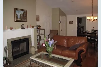 28 Essex Green Lane #D, Peabody, MA 01960 - Photo 3
