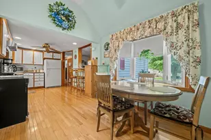 14 Richard Cir, Woburn, MA 01801 - Photo 13