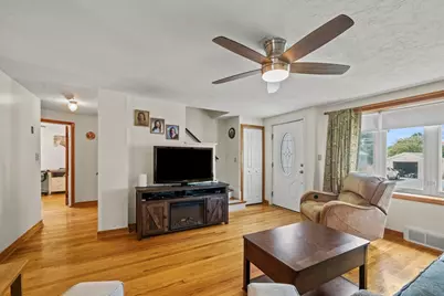 14 Richard Cir, Woburn, MA 01801 - Photo 11