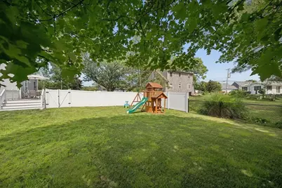 706 Russells Mills Rd, Dartmouth, MA 02748 - Photo 27