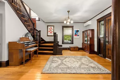 66 Mount Vernon St, Melrose, MA 02176 - Photo 3