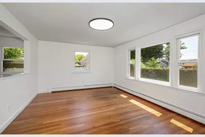 68 Waldo St, Lowell, MA 01852 - Photo 3