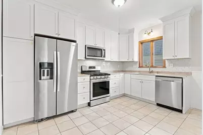 109 Bucknam St, Everett, MA 02149 - Photo 5