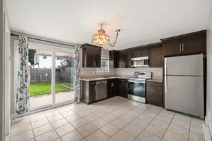 19 Orchard Ave, Haverhill, MA 01830 - Photo 7