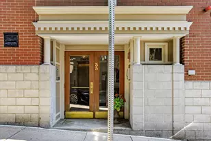 33 Chestnut St, Boston, MA 02129 - Photo 11